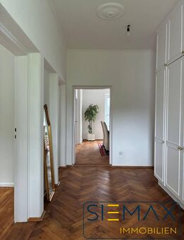 +++Altbaujuwel am Englischen Garten+++ 4-Zimmer-Wohnung mit Balkon in Schwabing - München