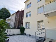 Erdgeschosswohnung mit Terrasse, Balkon und zwei Garagen in ruhiger Einbahnstraße. - Oberhausen