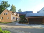 Charmantes Zweifamilienhaus mit Nebengebäude und PV-Anlage in Schönthal - Schönthal