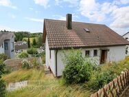 Top gelegenes Baugrundstück mit Einfamilienhaus und 2 Garagen in Böblingen - Tannenberg - Böblingen