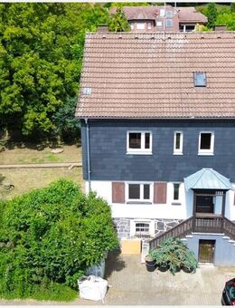 Großzügiges Einfamilienhaus mit viel Potenzial! - Ulrichstein