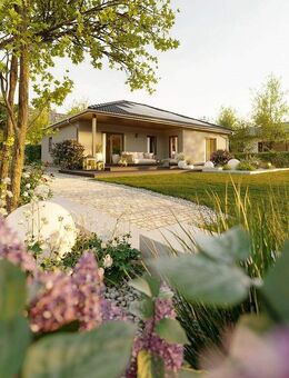 Wohnen auf einer Ebene, genießen im Freien - Ihr Bungalow mit Terrassenlösung - Hollfeld