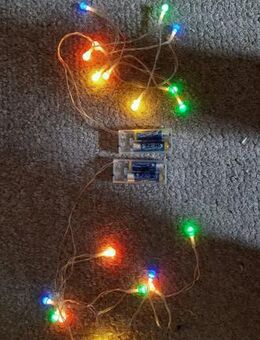 2x bunte neue LED Lichterkette zu verkaufen - Karlsbad