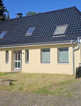 Wohnen und vermieten: Energetisch saniertes Haus mit 2 separaten Wohneinheiten - Hanerau-Hademarschen