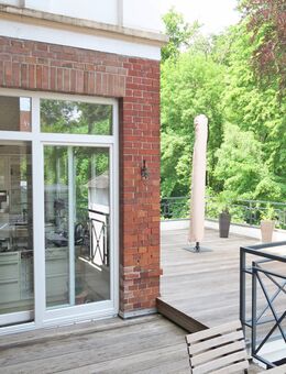 Exklusive 4 Zimmer-Altbauwohnung mit Sauna, großer Terrasse und Carport im Zentrum von Bad Oeynhausen /Blick Oeynhaus... - Bad Oeynhausen