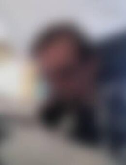 Den*** - Halle (Westfalen)