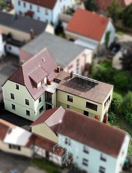 Charmantes Einfamilienhaus im Herzen von Rottendorf mit Innenhof, Garage & Garten - Rottendorf