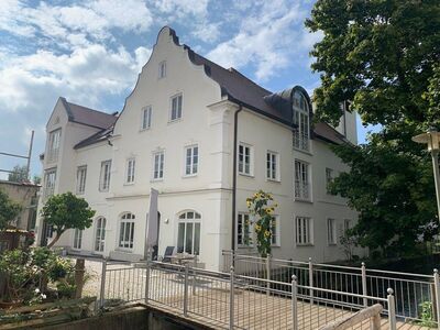 Mortainplatz in Thannhausen: Attraktive und helle Zwei-Zimmer-Wohnung in zentraler Lage