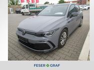 VW Golf, 1.5 R-Line eTSI Rear Vi, Jahr 2024 - Dessau-Roßlau