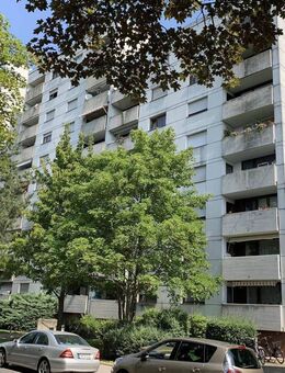 Großzügige 4 1/2 Zimmer-Wohnung mit interessantem Zuschnitt - Schweinfurt