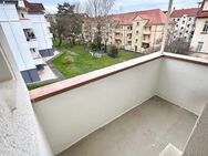 ==2.Zimmer-Wohnung mit Südbalkon & Bodenbelag NEU== - Gera