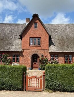 Charmantes Reetdachhaus in guter Wohnlage mit viel Potenzial ! - Sylt