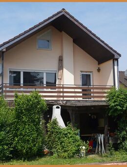 Doppelhaushälfte mit viel Potential auf tollem Grundstück in Altenheim - sofort bezugsfrei ! - Neuried (Baden-Württemberg)