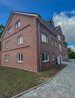 6635 - Stilvoll Wohnen im Neubau - Lichtdurchflutete 2,5-Zimmer-Wohnung mit Aufzug und Balkon - Edewecht