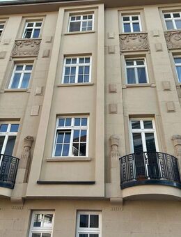 Charmante 4-Zimmer-Oase mit privater Terrasse im denkmalgeschützten Gebäude in der Innenstadt West - Pforzheim