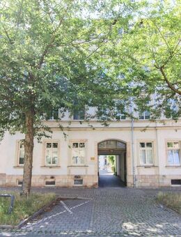 Für Kapitalanleger: langfristig vermietete 3- Raum- Wohnung mit Balkon in Schlosschemnitz - Chemnitz