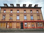 Für Handwerker und Kapitalanleger: Gut geschnittene 3,5-Zimmer-Altbau- wohnung im Erdgeschoss - Mannheim