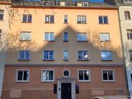 WG-geeignete gemütliche 3-Zimmer-Wohnung mit EBK, Küche und Bad mit Fenster, Wanne - Chemnitz