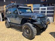 Jeep Wrangler 2.8 CRD Falcon Dachz. Markise Seilwinde - Leipzig