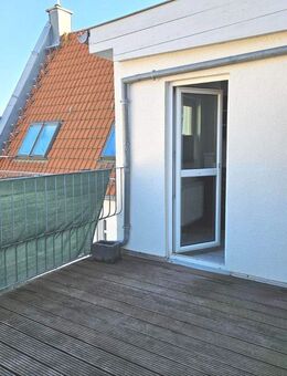 Hübsche 3 Zi-Wohnung mit Dachterrasse - perfekt angebunden - Erfurt