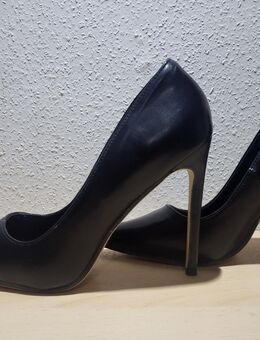 High Heels Pumps schwarz EU 42 - Taucha