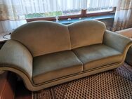 Hellgrünes Sofa zu verkaufen - Eußenheim