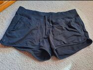 Kurze Shorts dunkelblau H&M - Wildau