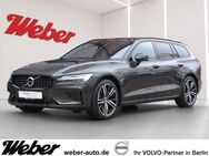 Volvo V60, T6 Recharge R-Design Massage HK, Jahr 2021 - Berlin