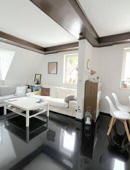 Gemütliche 3-Zimmer Maisonette Wohnung mit EBK und Gemeinschaftsgarten - Stuttgart