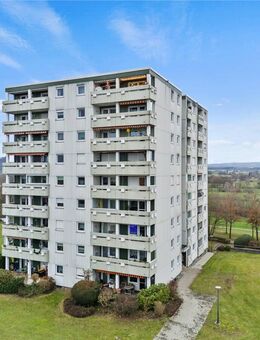 Bezugsfreie 2,5-Zi.-Whg. mit Balkon, Keller, Garage und herrlichem Ausblick in Singen-Nord - Singen (Hohentwiel)