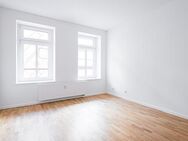 Altbaucharme mit modernem Komfort: Frisch renovierte 2-Zimmer-Wohnung mit Balkon - Leipzig