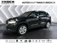 Skoda Karoq, 1.5 TSI Selection, Jahr 2022 - Berlin