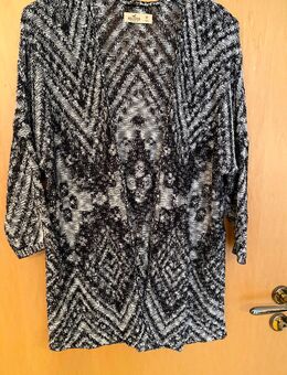 Hollister, leichte Strickjacke, schwarz-creme, Gr. M - Saaldorf-Surheim