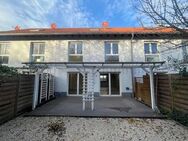 Hermann Immobilien: Grosszügiges Reihenmittelhaus mit 2 Parkplätzen - Niederdorfelden