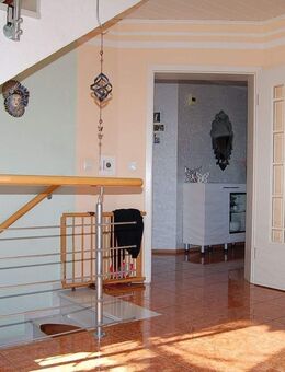 Hochwertige Doppelhaushälfte mit Garten und Garage in Marsberg-Giershagen - Marsberg
