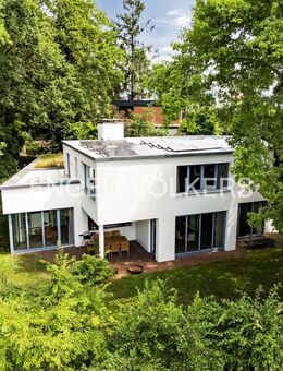 Modernes Architektenhaus mit hochwertiger Ausstattung und großzügigem Grundstück in bevorzugter Lage - Nürnberg