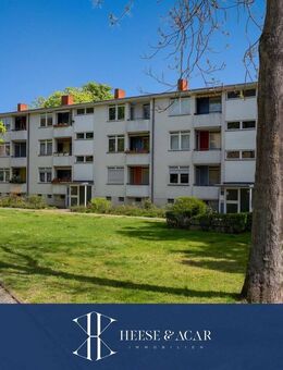 Kapitalanleger aufgepasst: Lichtdurchflutete 2-Raum-Wohnung mit Balkon im obersten Geschoss - Berlin