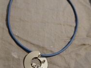 Halskette mit blauen Band - Lemgo