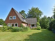 Klassiker zum Wachküssen: Solides Einfamilienhaus auf herrlichem, ca. 1.284 m² Süd-/Westgrundstück - Aumühle