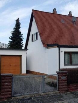Lage, Lage, Lage! Sanierungsbedürftiges EFH auf ca. 646 qm Grund mit Erweiterungsmöglichkeit! - Nürnberg