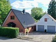 Einladendes Einfamilienhaus mit Doppelgarage in Bremen-Lesum. - Bremen
