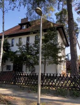 REPRÄSENTATIVES MEHRGENERATIONSHAUS LEBEN in GRÜNER RUHIGER OASE MITTEN IN ZEUTHEN - Zeuthen
