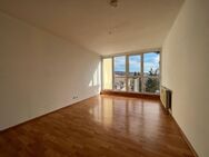 Marko Winter Immobilien - Mosbach: Helle 2-Zimmer-Wohnung mit Balkon - Mosbach