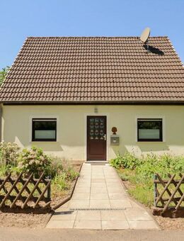 Platz für Ideen - Einfamilienhaus mit Anbau und großem Grundstück - Grevenbroich