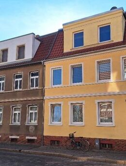 Mehrfamilienhaus mit 3 Wohneinheiten in einer ruhigen Anliegerstraße in Burg - Burg (Sachsen-Anhalt)