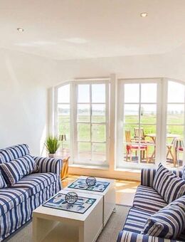 TOP-LAGE!1.REIHE! BLICK ZUM YACHTHAFEN! NEU GEKÄMMTES REETDACH & NEUER AUSSENANSTRICH & GLASFASER & ERDWÄRME & KAMINOFEN & WINTERGARTEN & SAUNA - Zinnowitz