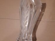 Blumenvase transparent mit matten Mustern, normale Form, gut erhalten - Kiel