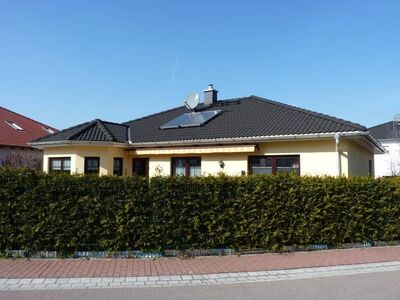 RESERVIERT!!! Sonnen-Bungalow Bj. 2015 in ruhiger Wohnlage