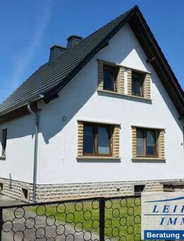 Freistehendes Haus mit Garten und großer Garage in Schlotheim - Schlotheim