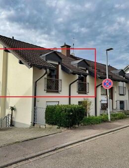 Ideal für Anleger: gepflegte Dachgeschoßwohnung mit Aussicht - Sulzburg